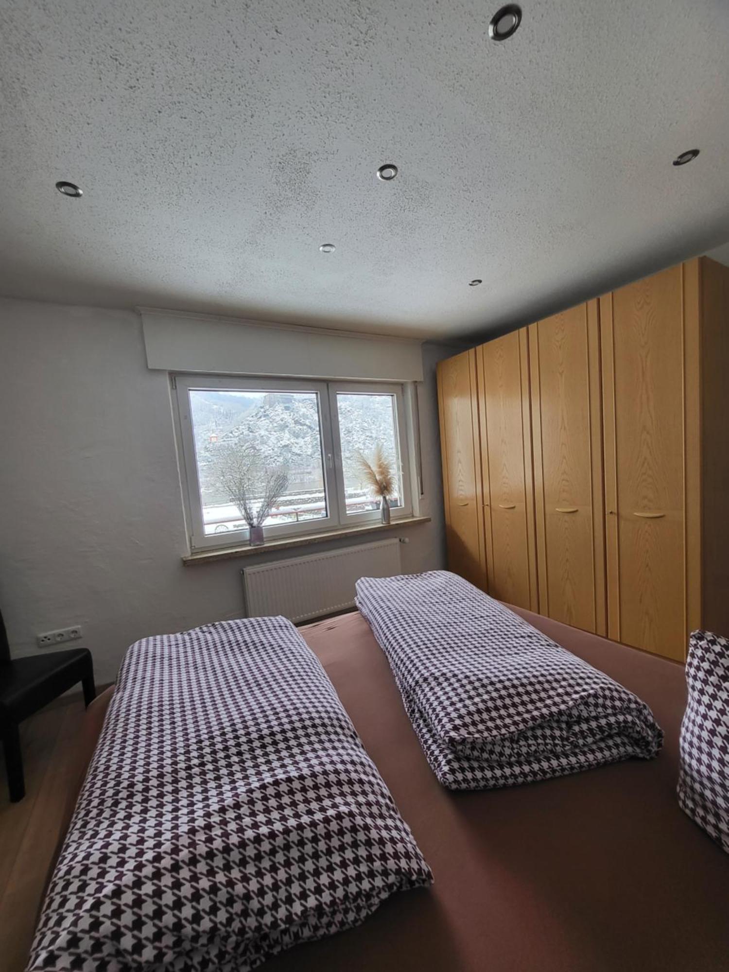 Ferienwohnung Burgener Burgblick Burgen  Exterior foto